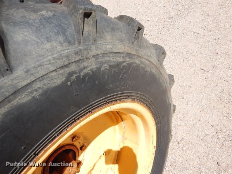 image for item GH9675 1980 Versatile 150 Series II 4WD bi-directional tractor