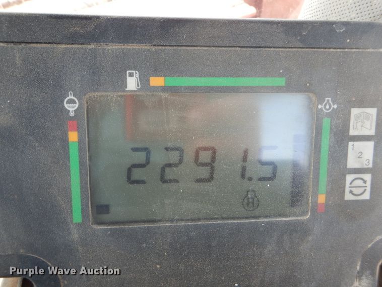 image for item GH9686 1998 Case IH 8870 windrower