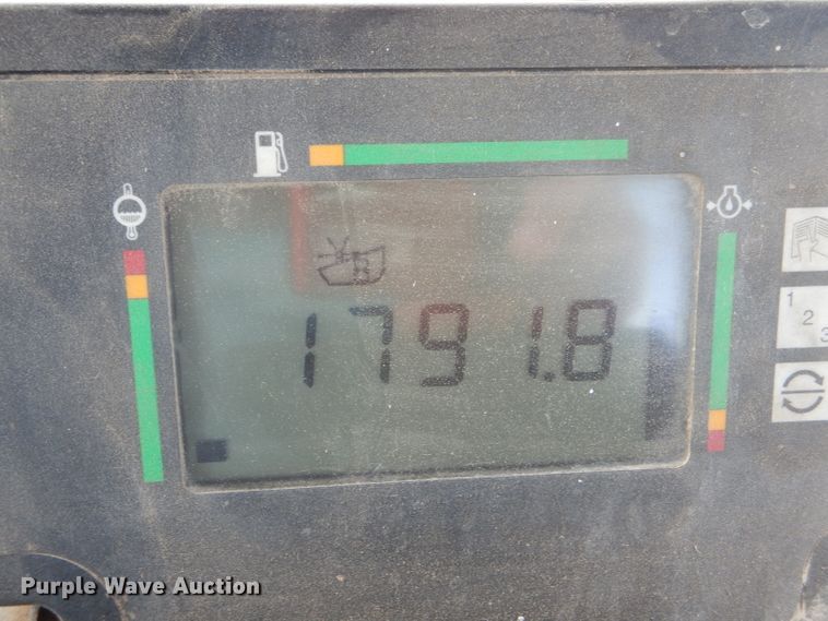 image for item GH9686 1998 Case IH 8870 windrower