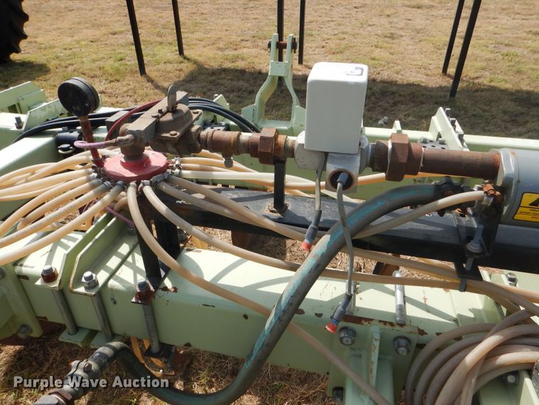 image for item GH9693 Hiebners Welding anhydrous ammonia knife applicator