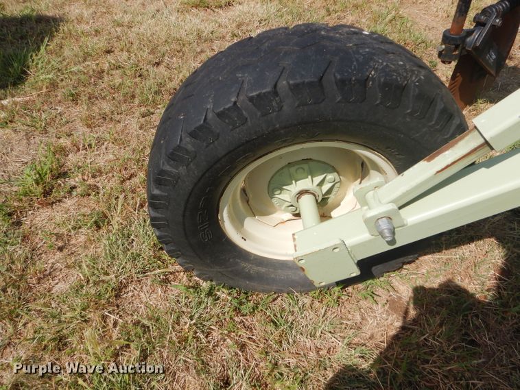 image for item GH9693 Hiebners Welding anhydrous ammonia knife applicator