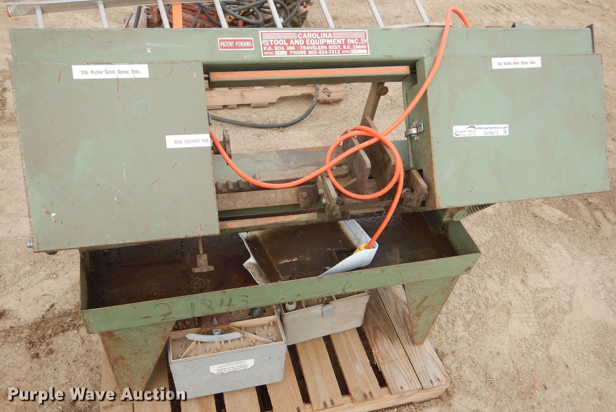 Carolina Tool and Equipment HD10 bandsaw in Plainville, KS Item GH9615 sold Purple Wave