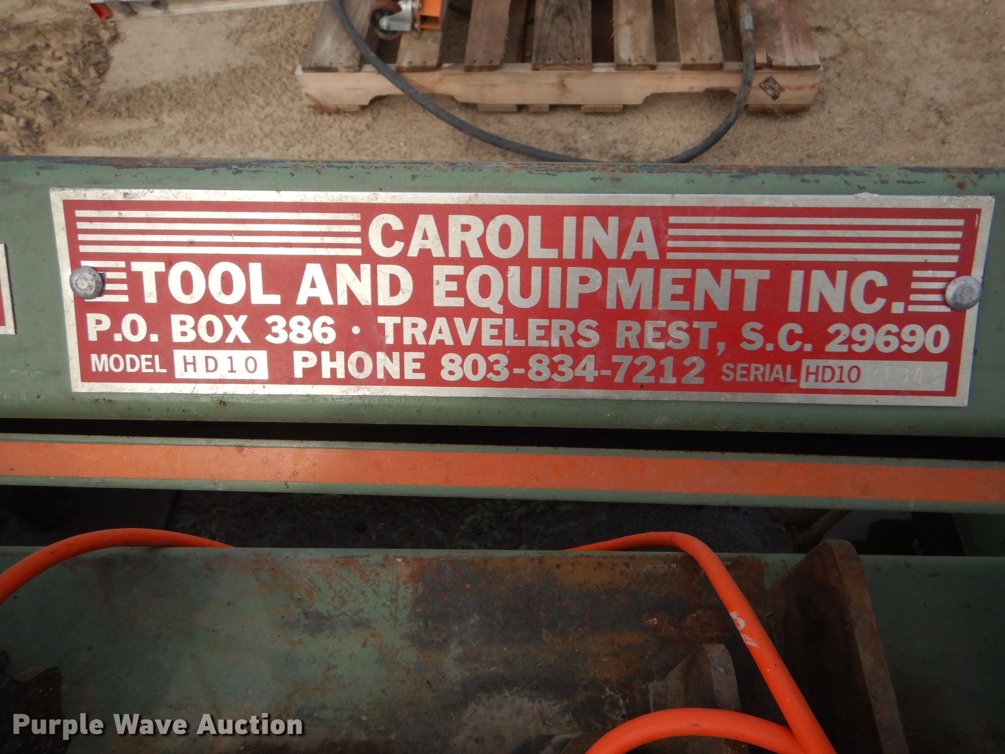 Carolina Tool and Equipment HD10 bandsaw in Plainville, KS Item GH9615 sold Purple Wave