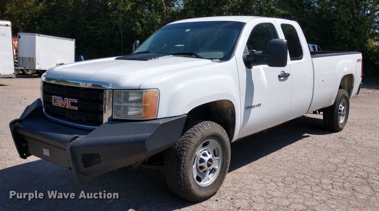 image for item DE6847 2013 GMC Sierra 2500HD Ext. Cab pickup truck