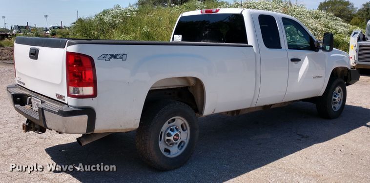 image for item DE6847 2013 GMC Sierra 2500HD Ext. Cab pickup truck