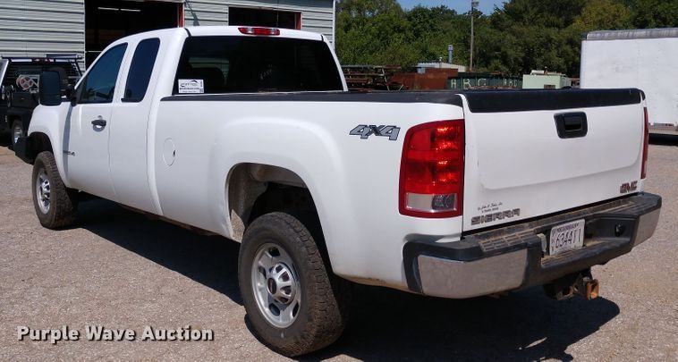 image for item DE6847 2013 GMC Sierra 2500HD Ext. Cab pickup truck