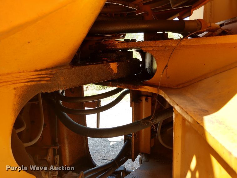 image for item DE6848 1994 Case 721B wheel loader