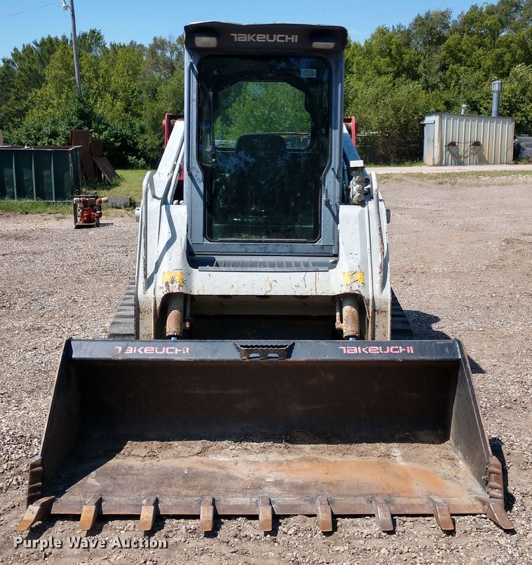 image for item DE6849 2010 Takeuchi TL250 skid steer