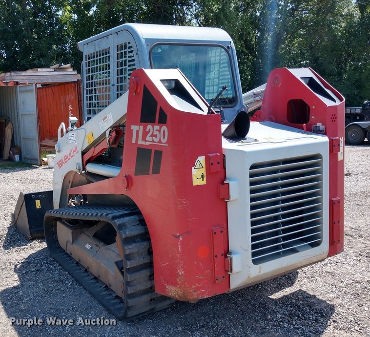 image for item DE6849 2010 Takeuchi TL250 skid steer