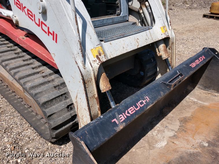 image for item DE6849 2010 Takeuchi TL250 skid steer