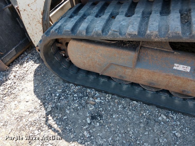 image for item DE6849 2010 Takeuchi TL250 skid steer