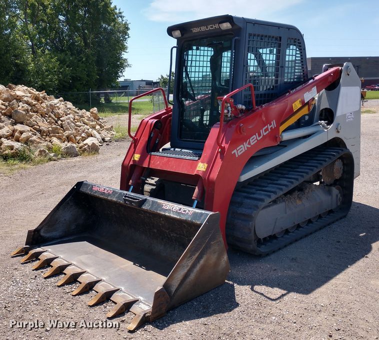 image for item DE6850 2016 Takeuchi TL-12 skid steer