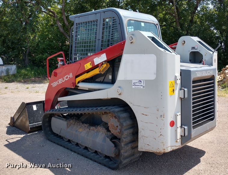 image for item DE6850 2016 Takeuchi TL-12 skid steer