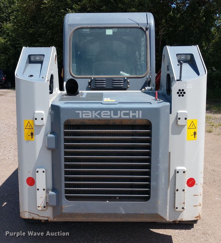 image for item DE6850 2016 Takeuchi TL-12 skid steer