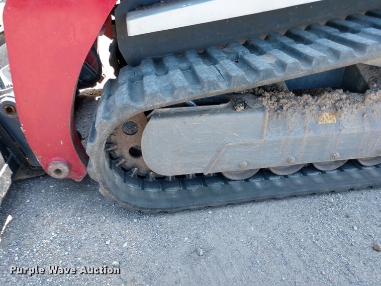 image for item DE6850 2016 Takeuchi TL-12 skid steer