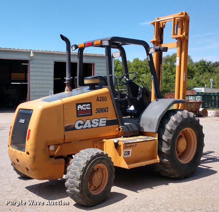 image for item DE6851 Case 586G Series 3 forklift