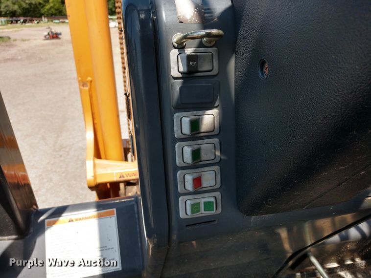 image for item DE6851 Case 586G Series 3 forklift