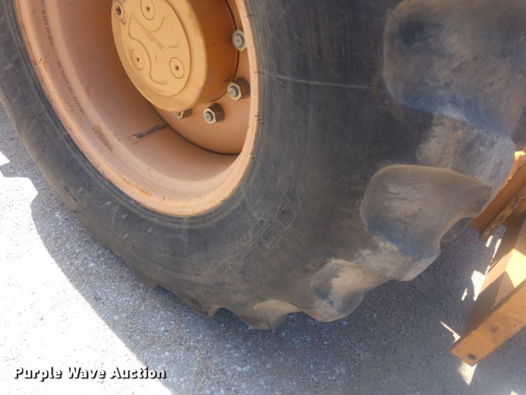 image for item DE6851 Case 586G Series 3 forklift