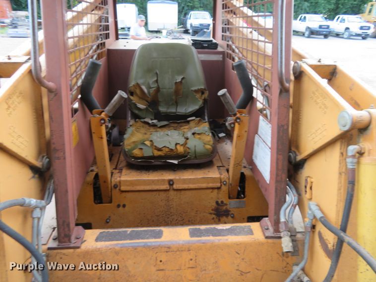 image for item DE6852 1991 Case 1845C skid steer