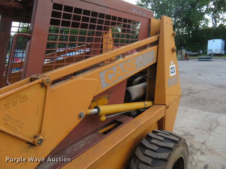 image for item DE6852 1991 Case 1845C skid steer