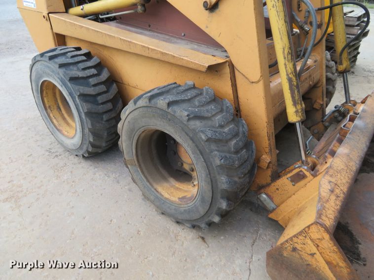 image for item DE6852 1991 Case 1845C skid steer
