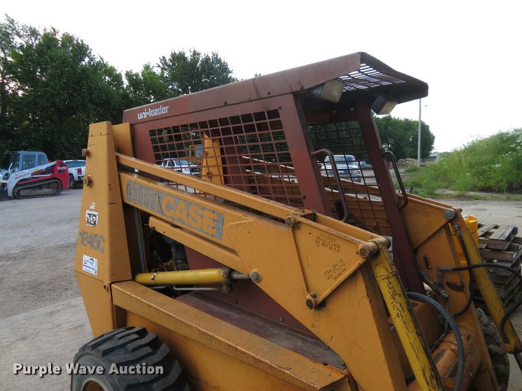 image for item DE6852 1991 Case 1845C skid steer