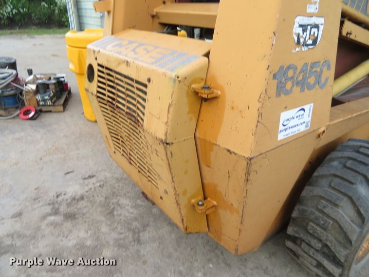 image for item DE6852 1991 Case 1845C skid steer