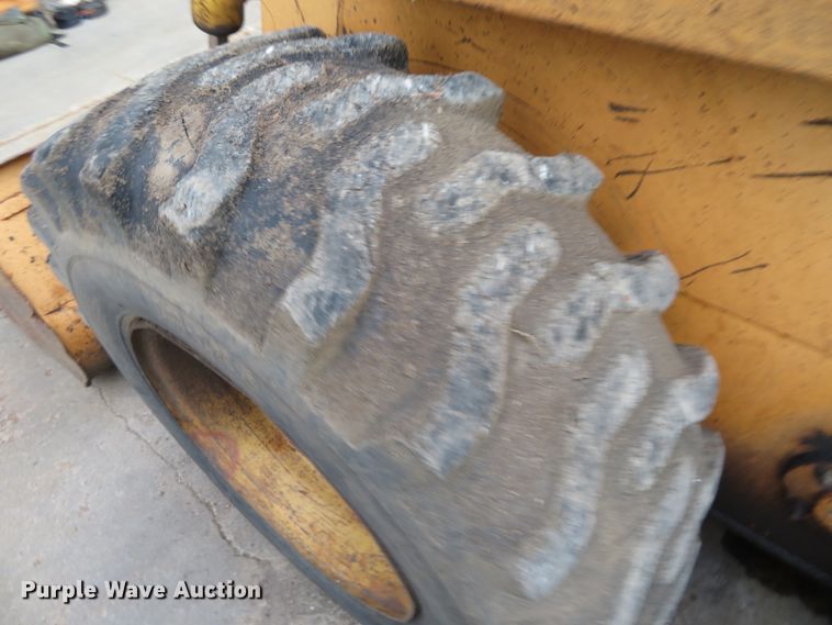 image for item DE6852 1991 Case 1845C skid steer