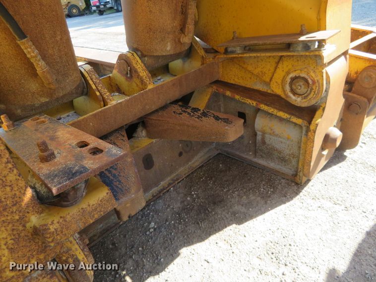 image for item DE6853 1997 Landoll Easy Hooker equipment trailer