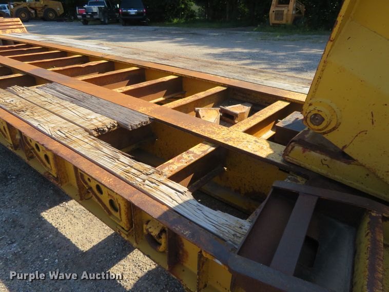 image for item DE6853 1997 Landoll Easy Hooker equipment trailer