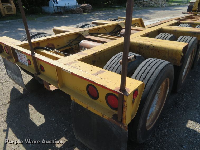 image for item DE6853 1997 Landoll Easy Hooker equipment trailer