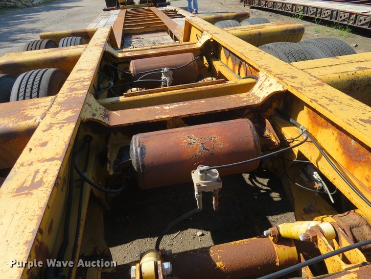 image for item DE6853 1997 Landoll Easy Hooker equipment trailer