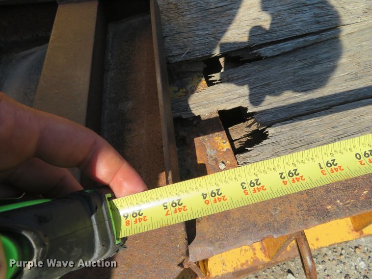 image for item DE6853 1997 Landoll Easy Hooker equipment trailer