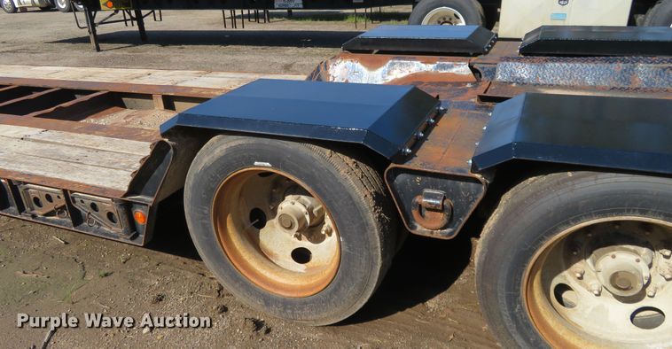 image for item DE6855 1997 Landoll Easy Hooker equipment trailer