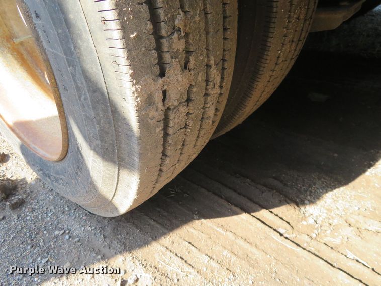 image for item DE6855 1997 Landoll Easy Hooker equipment trailer