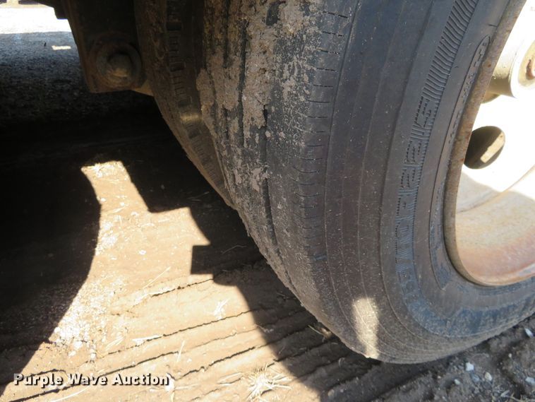 image for item DE6855 1997 Landoll Easy Hooker equipment trailer