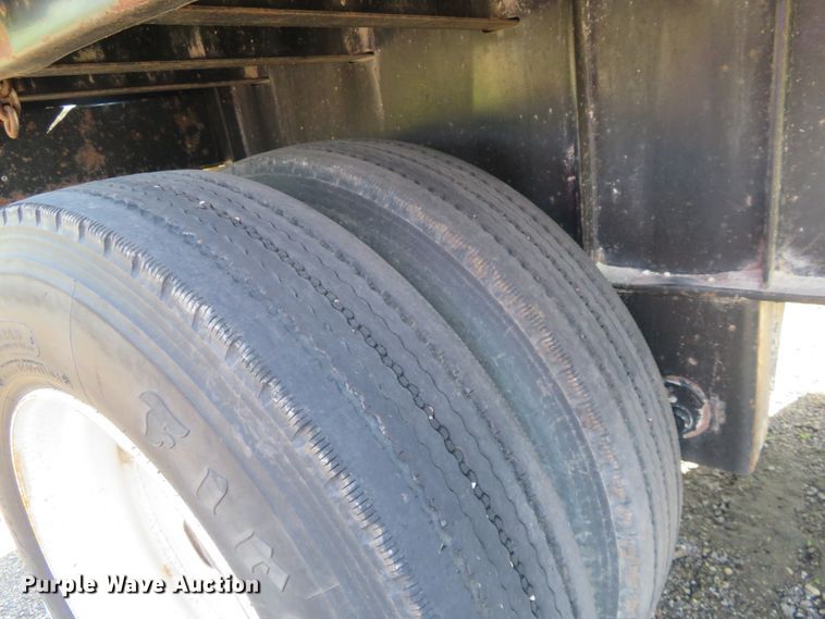 image for item DE6857 2004 Transcraft TL-2000 Super Beam flatbed trailer