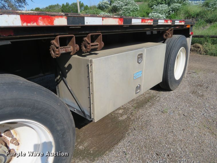 image for item DE6857 2004 Transcraft TL-2000 Super Beam flatbed trailer