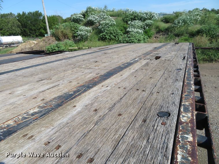 image for item DE6857 2004 Transcraft TL-2000 Super Beam flatbed trailer