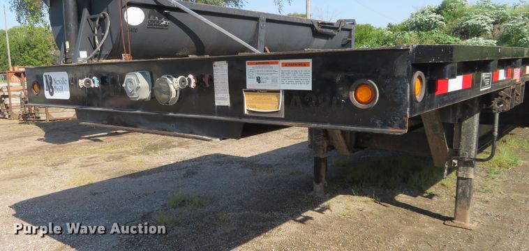 image for item DE6859 2014 Neville drop deck trailer