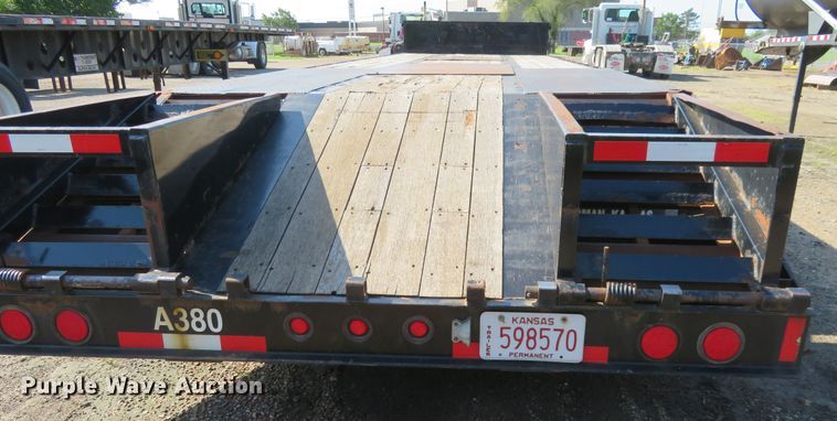 image for item DE6859 2014 Neville drop deck trailer