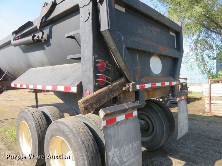 image for item DE6861 2001 CTS end dump trailer