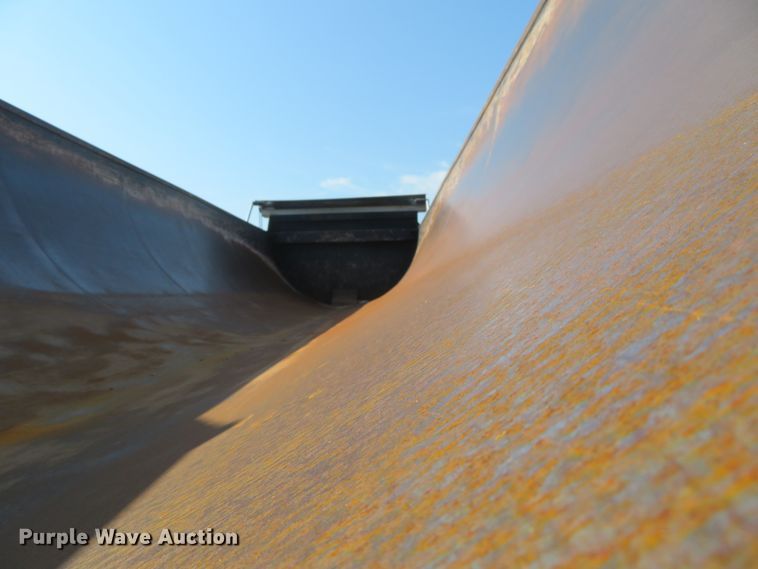 image for item DE6861 2001 CTS end dump trailer