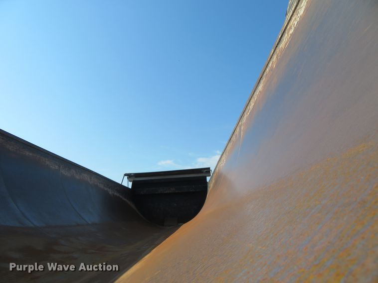 image for item DE6861 2001 CTS end dump trailer