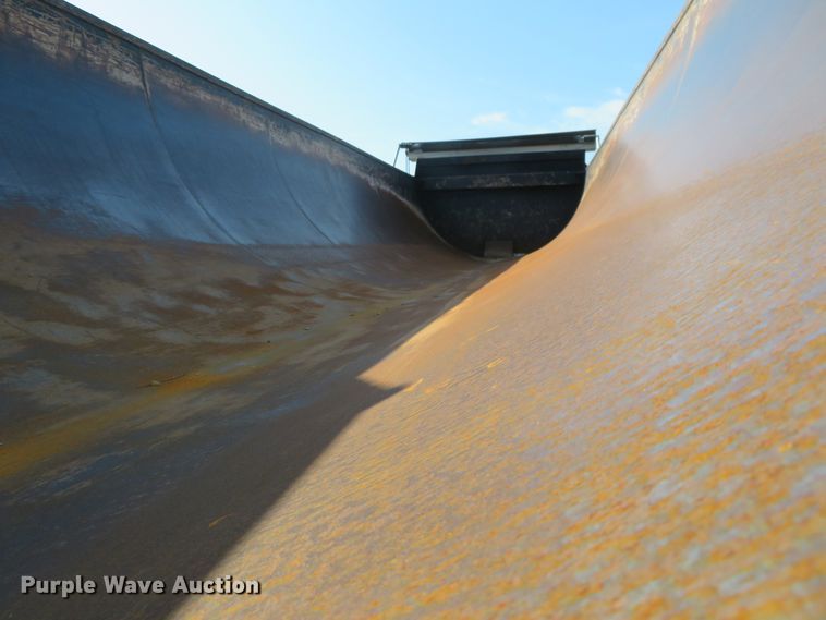 image for item DE6861 2001 CTS end dump trailer