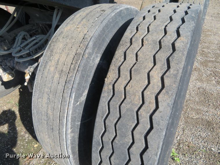 image for item DE6861 2001 CTS end dump trailer