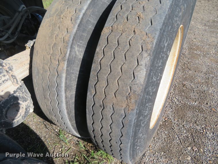 image for item DE6861 2001 CTS end dump trailer