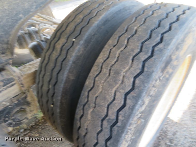 image for item DE6861 2001 CTS end dump trailer