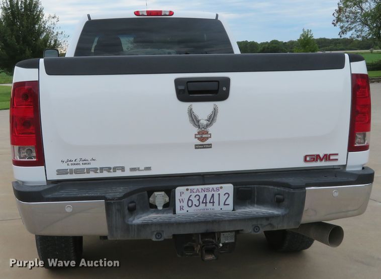 image for item EQ9284 2011 GMC Sierra 3500HD SLE Ext. Cab pickup truck
