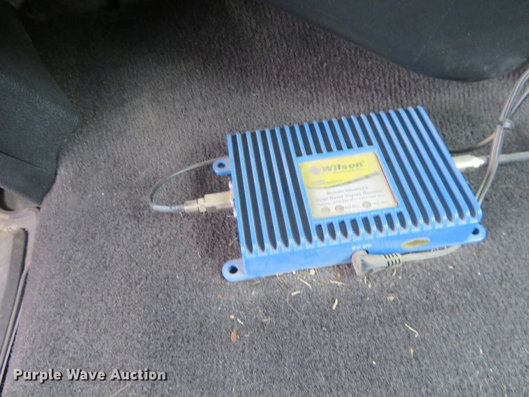 image for item EQ9284 2011 GMC Sierra 3500HD SLE Ext. Cab pickup truck